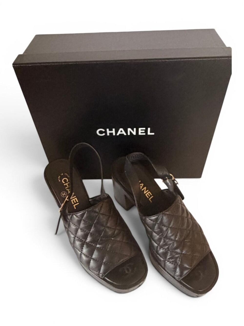 CHANEL CC LOGO QUILTED LAMBSKIN SLINGBACK BLOCK HEEL SANDALS BLACK 38 - Picture 8 of 14